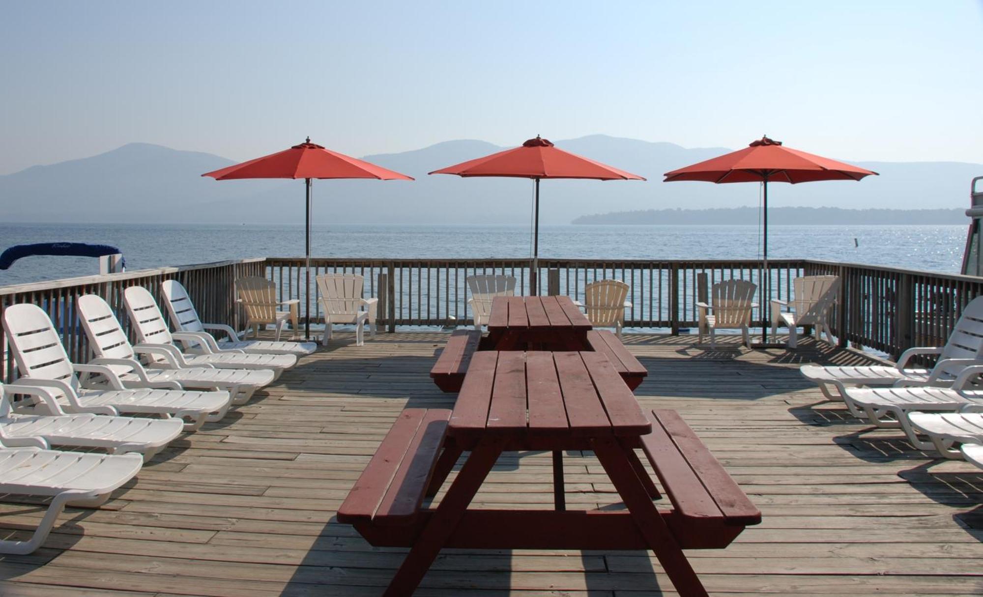Flamingo Resort On Lake George Diamond Point Exterior photo